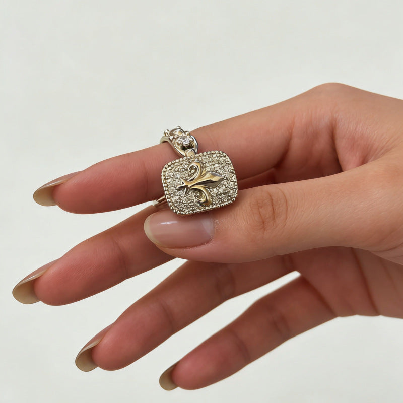 Classic Royal Style Adjustable Ring