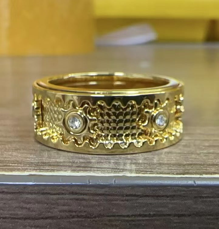 Less Diamonds Mechanical Ring