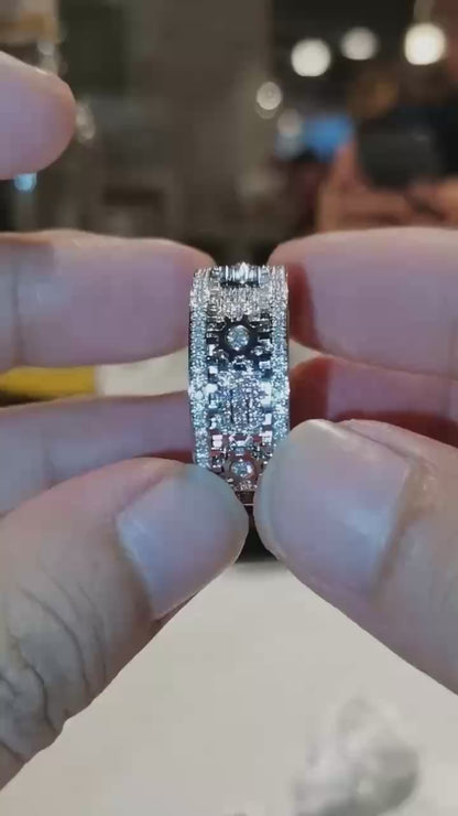 HeartGlow™ Rotating Starry Ring